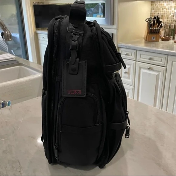 Tumi Alpha 3 Backpack Shoulder Bag Business Sports Nylon Black - Picture 2 of 10